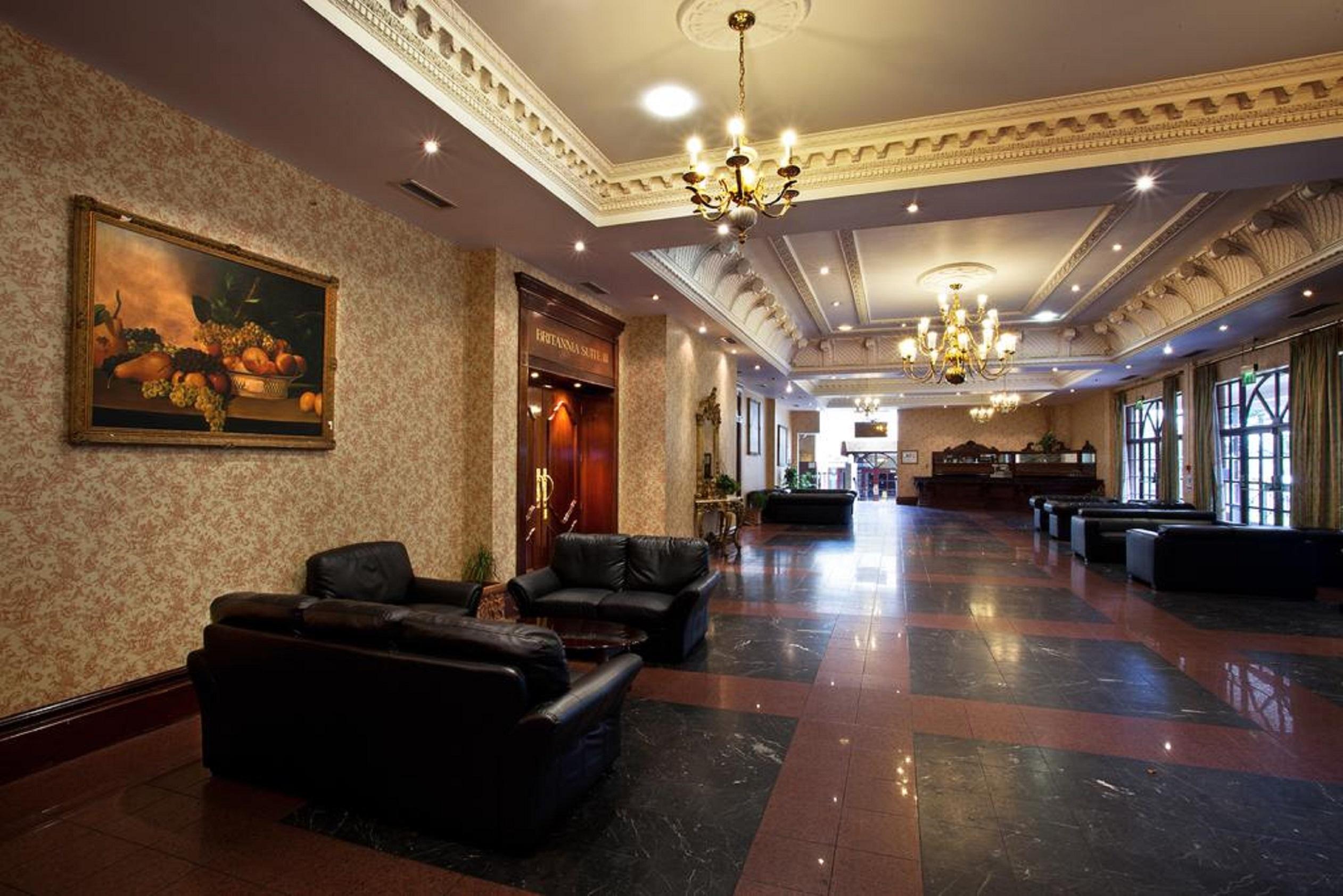 Royal Court Hotel & Spa Ковентрі Екстер'єр фото
