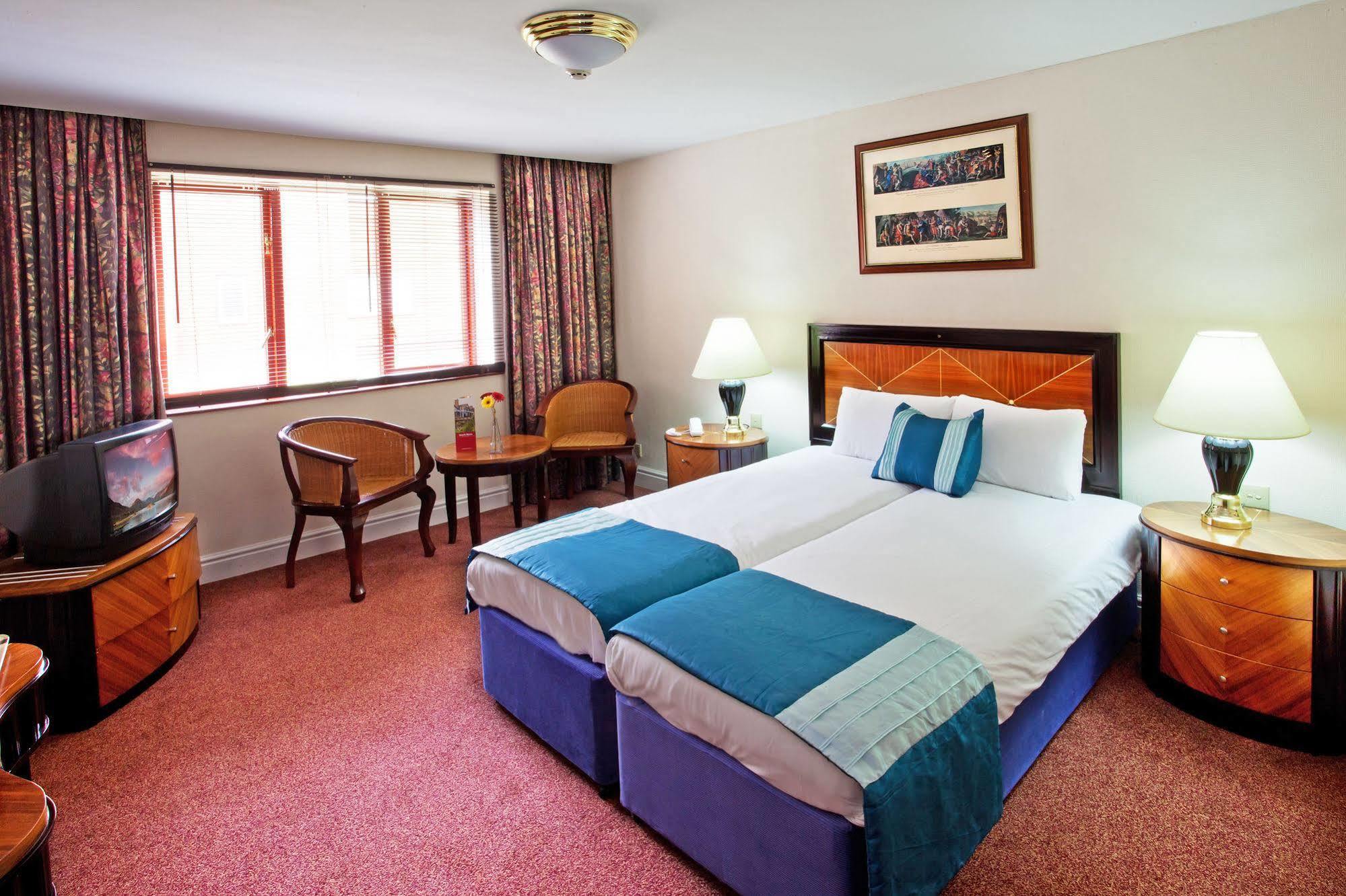 Royal Court Hotel & Spa Ковентрі Екстер'єр фото