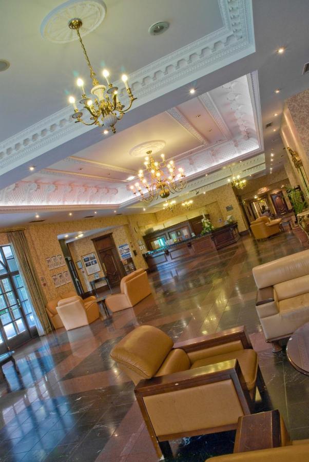 Royal Court Hotel & Spa Ковентрі Екстер'єр фото