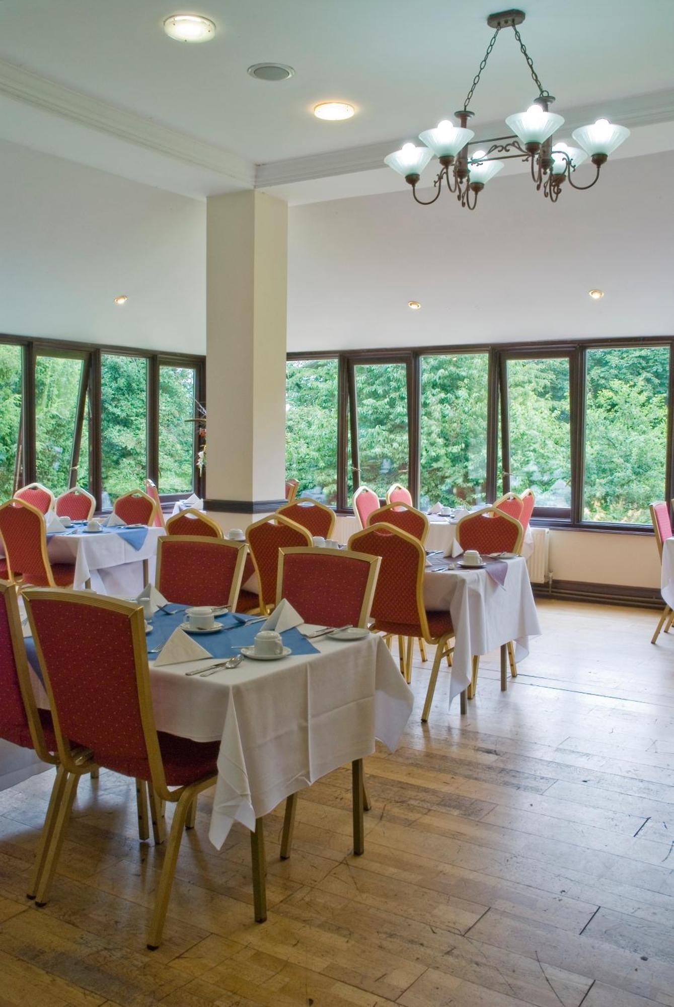 Royal Court Hotel & Spa Ковентрі Екстер'єр фото